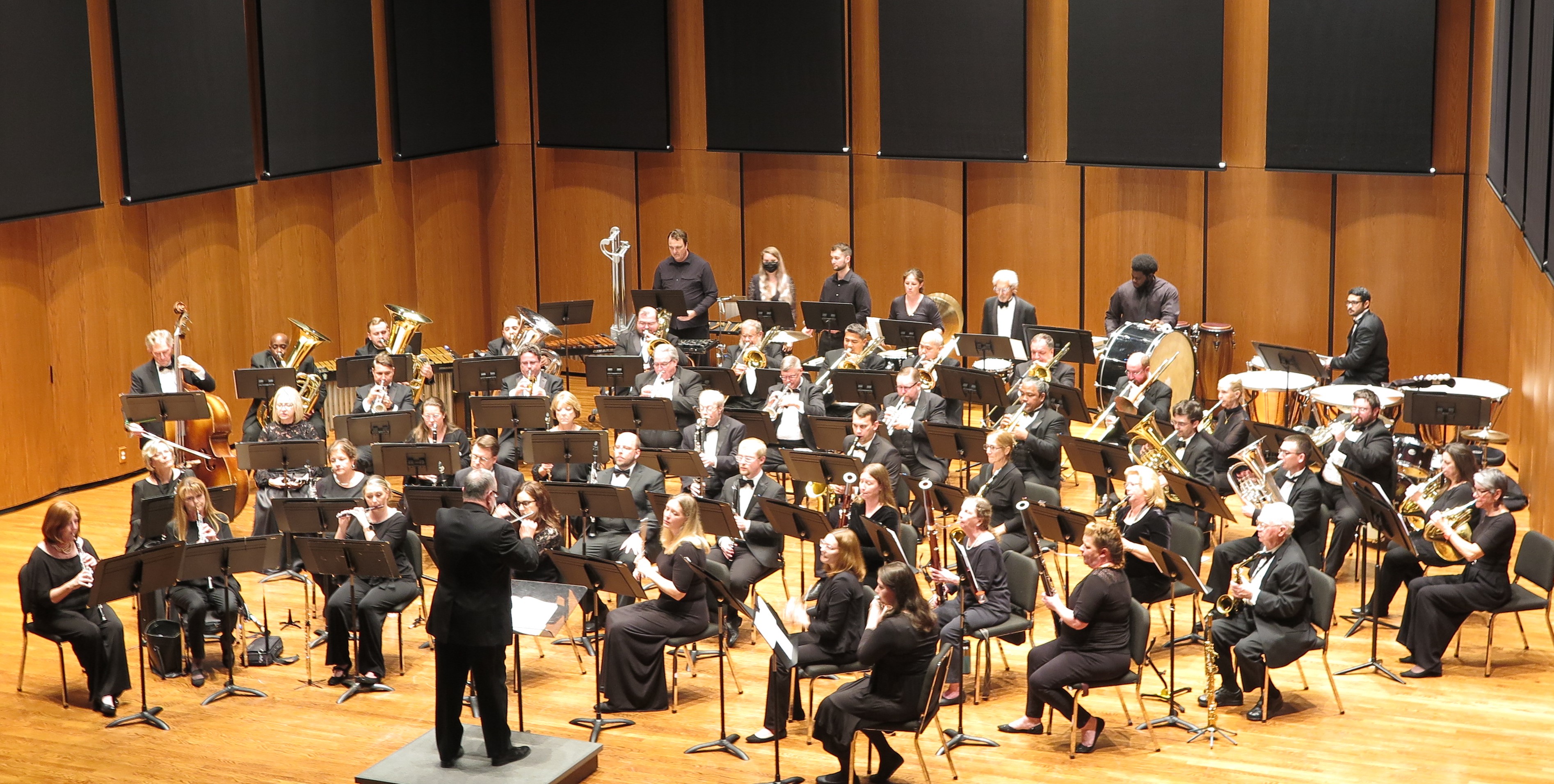 Robert Sheldon Conducts the First Coast Wind Symphony